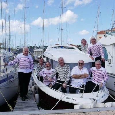 Les Petits Baigneurs